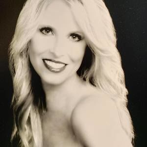 Meet your Posher, Becky